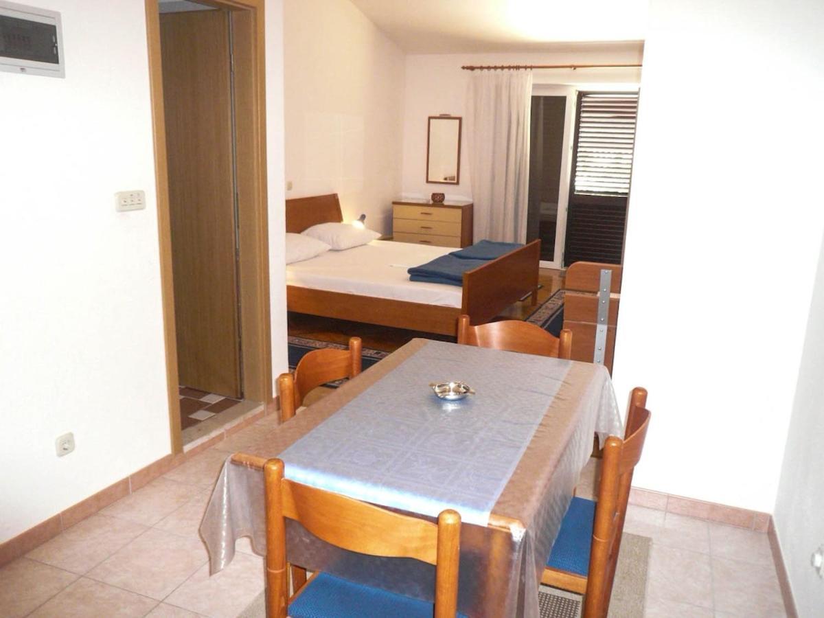 Apartments Saric Makarska Exterior foto